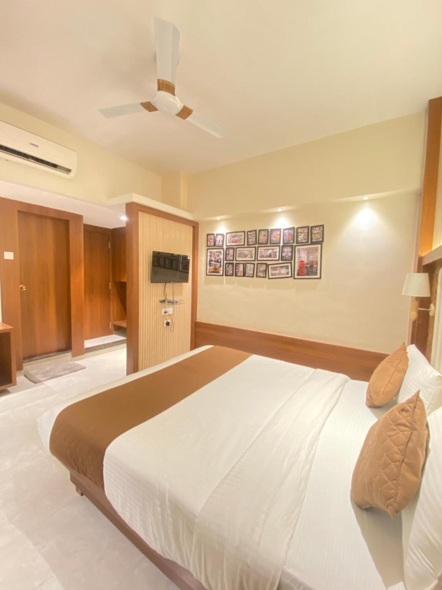 Hotel Czar Inn - Vashi 纳威孟买 外观 照片