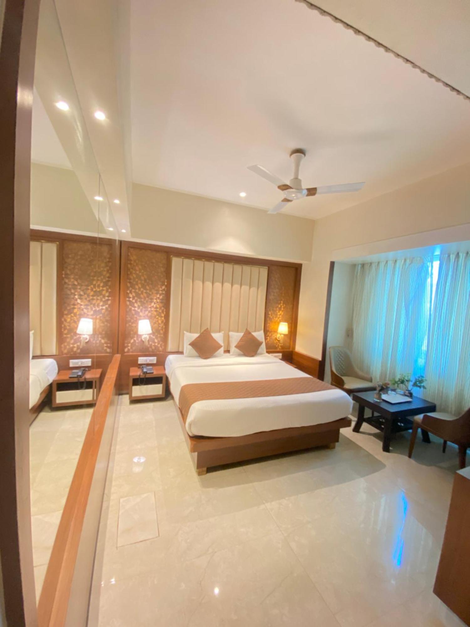Hotel Czar Inn - Vashi 纳威孟买 外观 照片