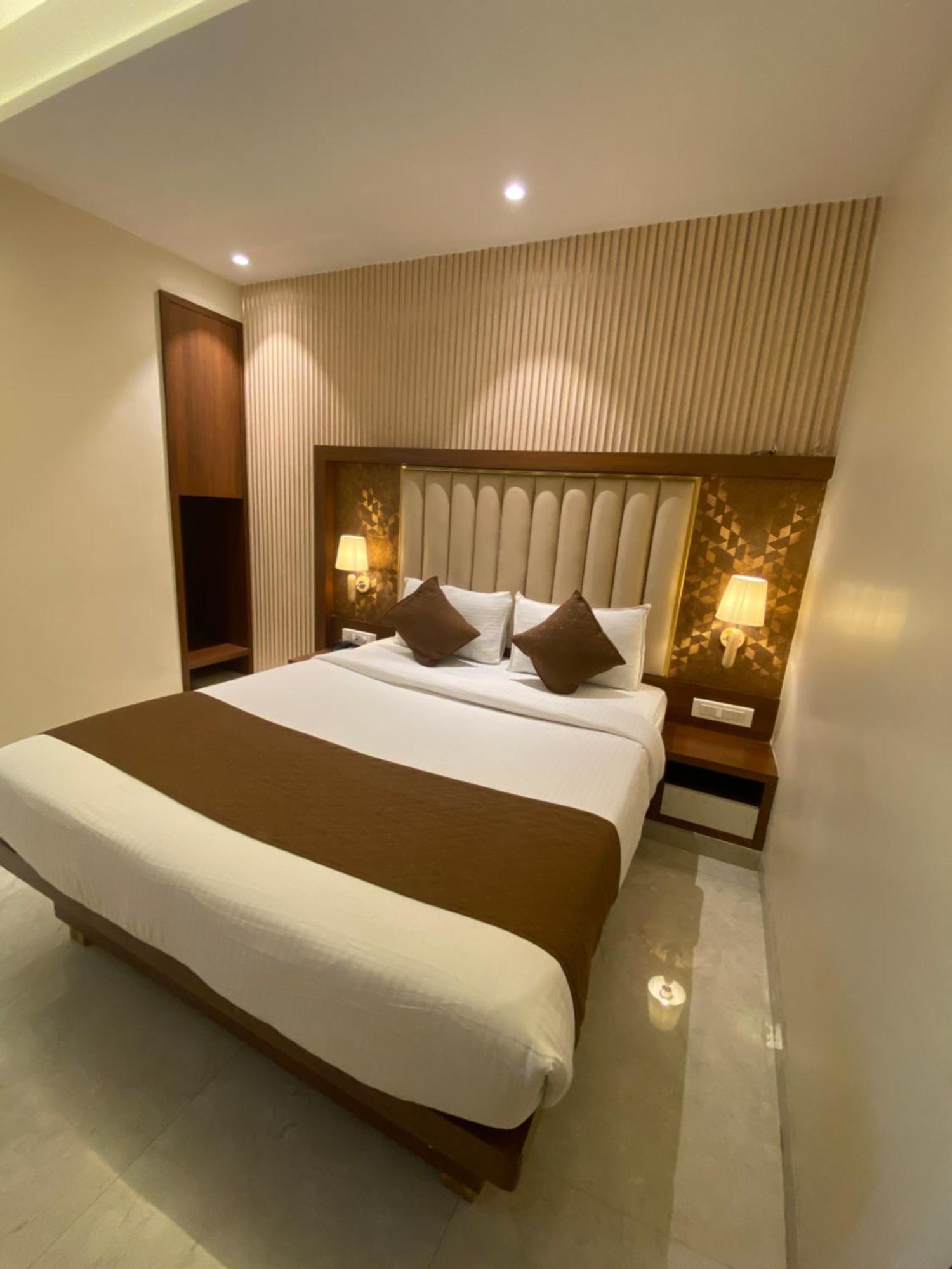 Hotel Czar Inn - Vashi 纳威孟买 外观 照片
