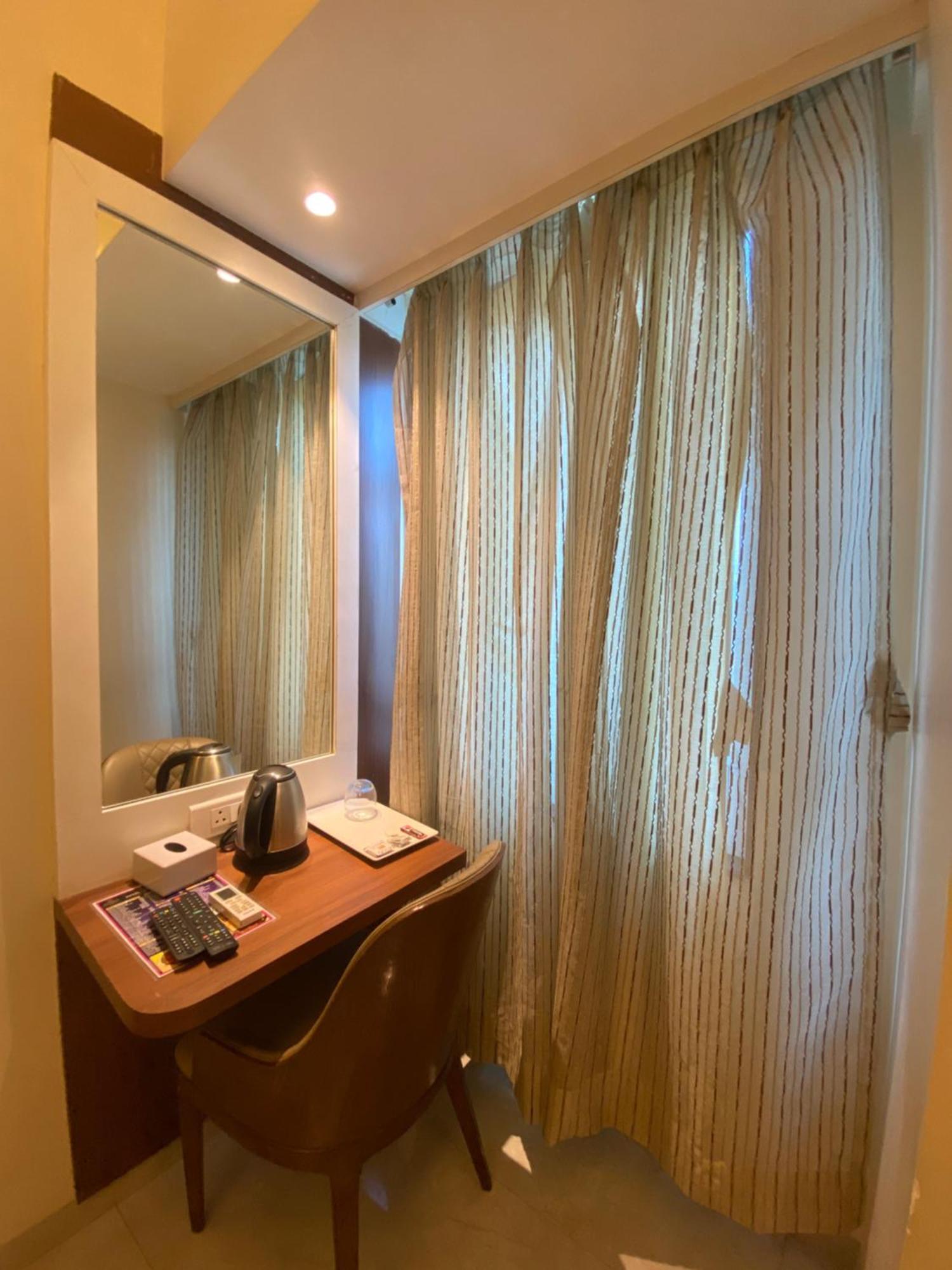 Hotel Czar Inn - Vashi 纳威孟买 外观 照片