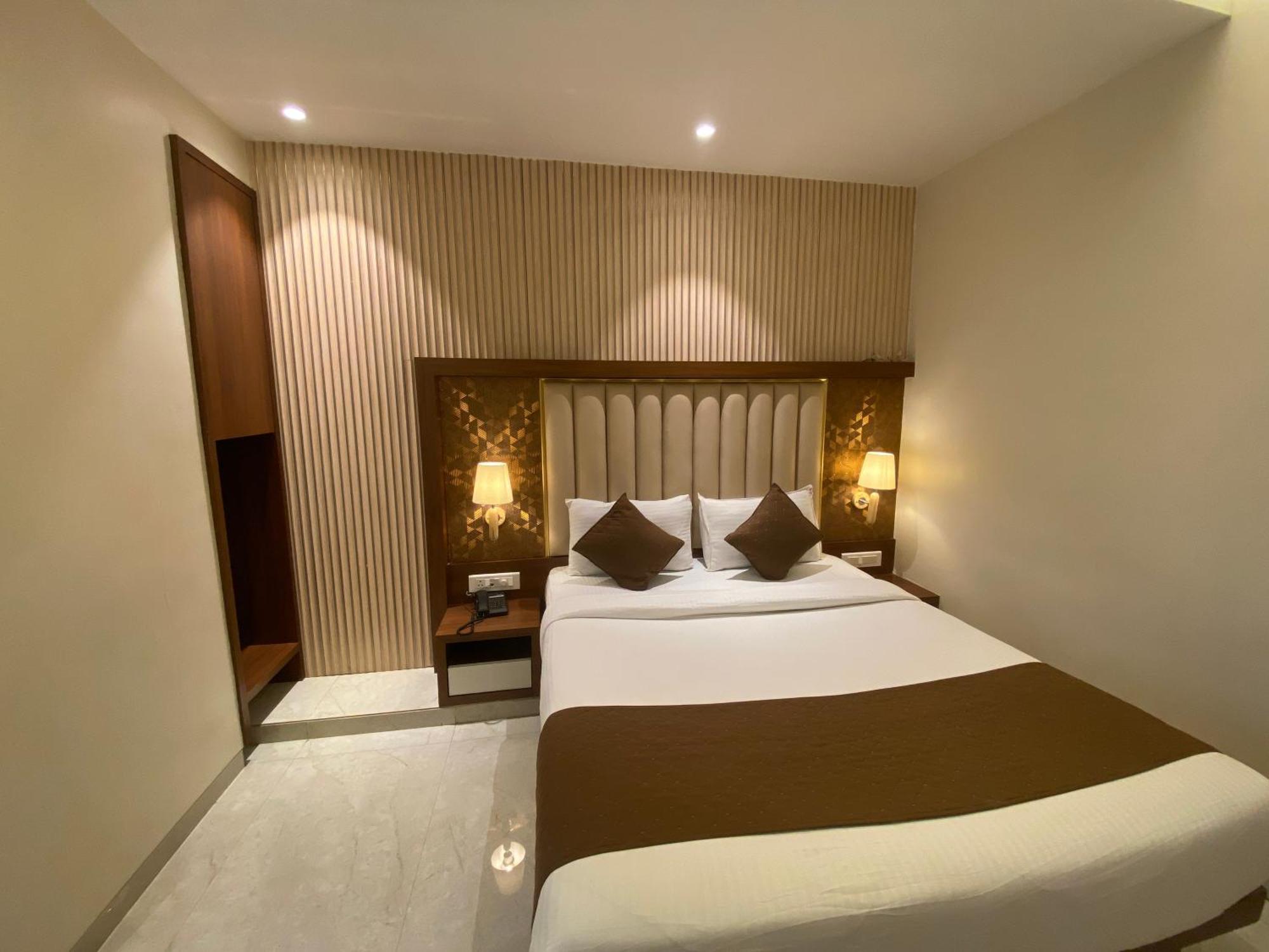 Hotel Czar Inn - Vashi 纳威孟买 外观 照片