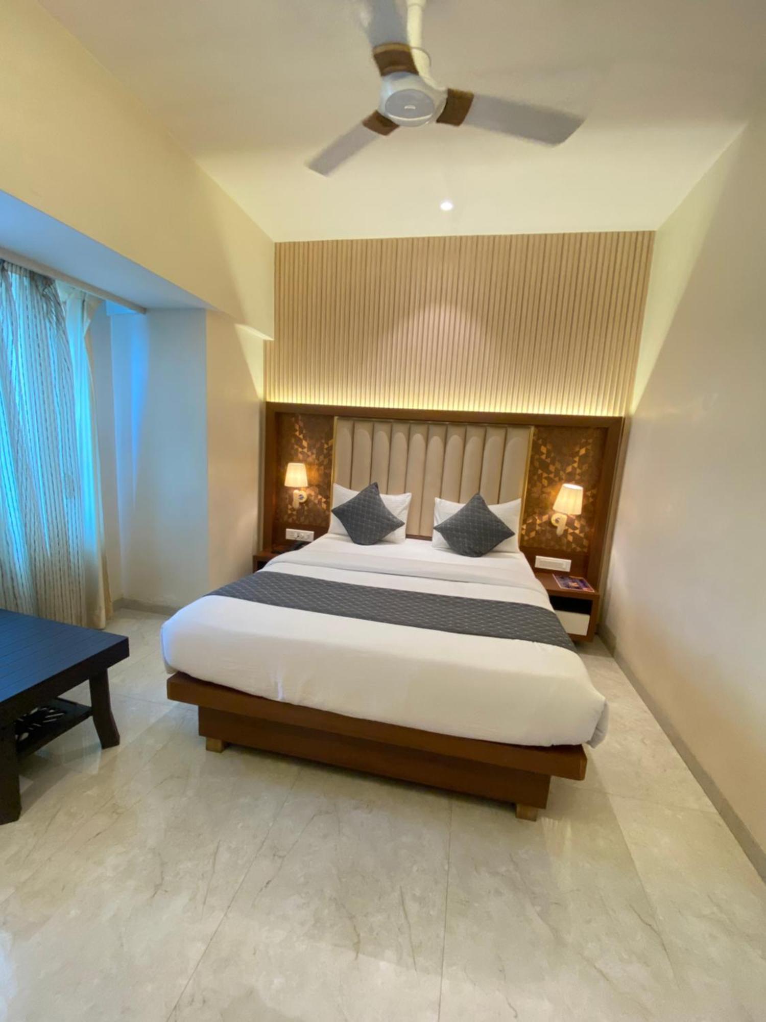 Hotel Czar Inn - Vashi 纳威孟买 外观 照片