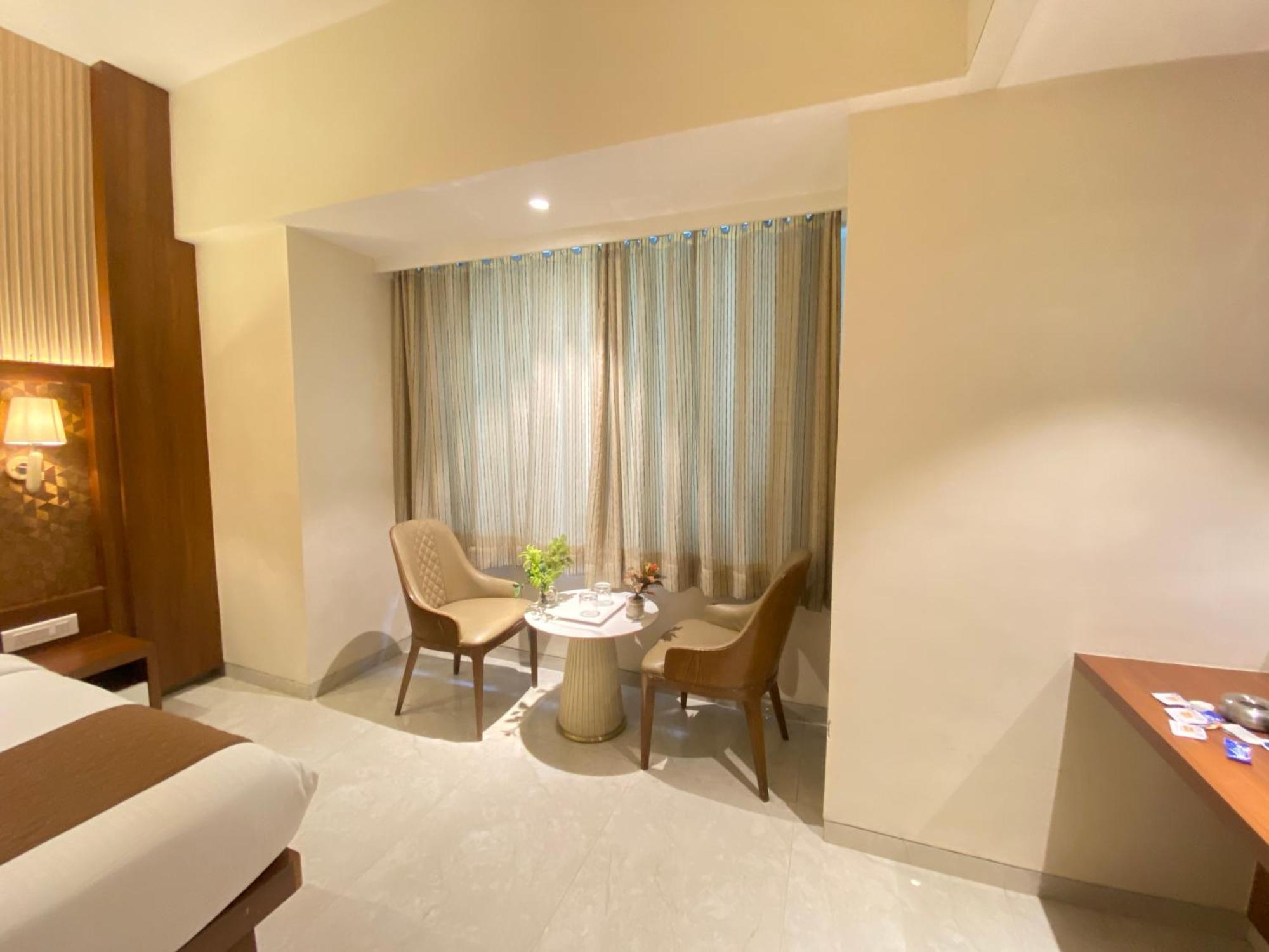 Hotel Czar Inn - Vashi 纳威孟买 外观 照片