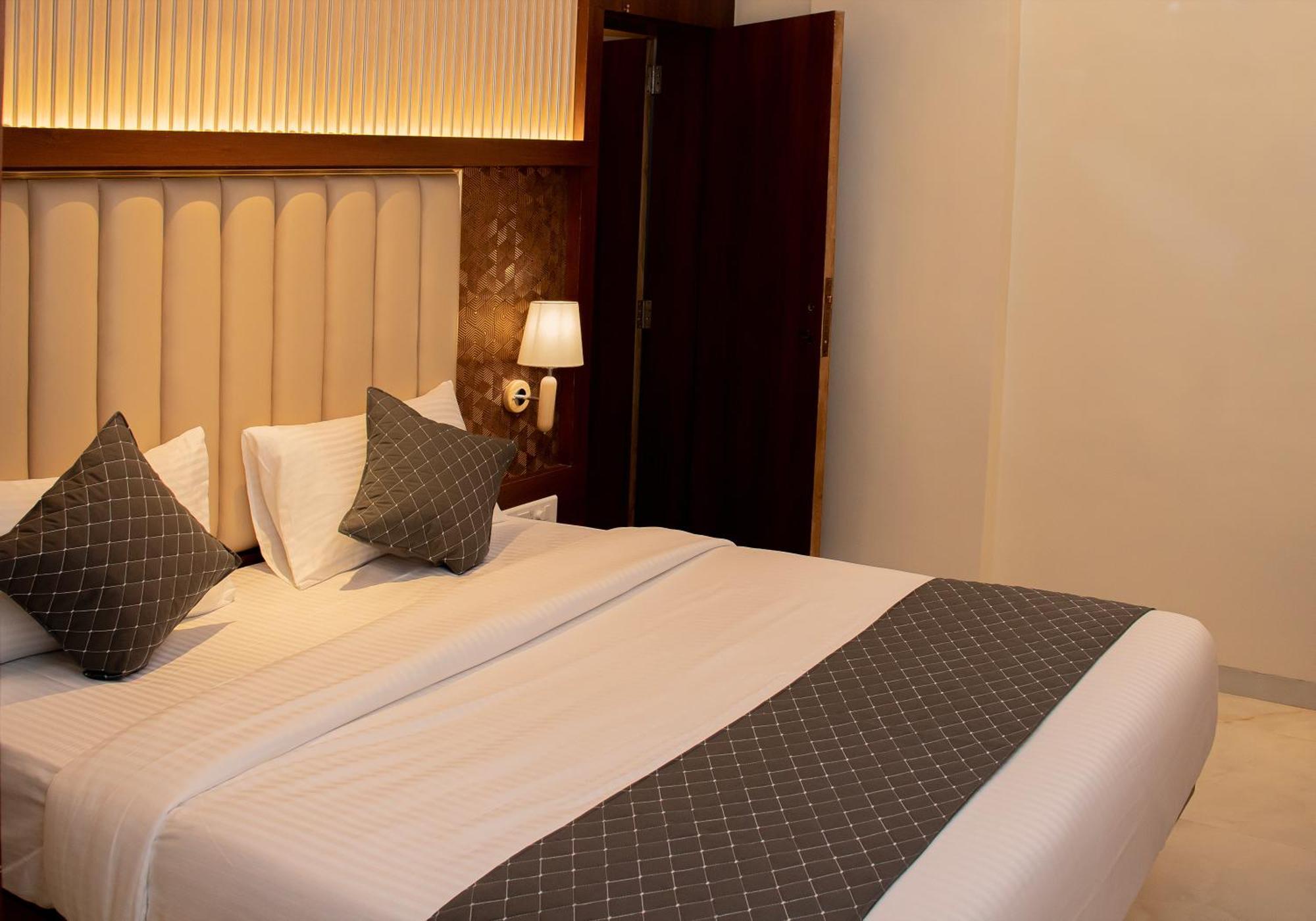 Hotel Czar Inn - Vashi 纳威孟买 外观 照片